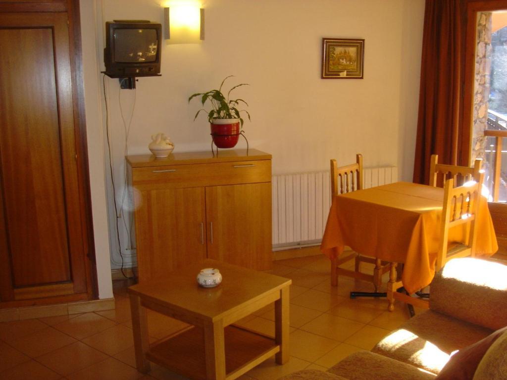 Apartaments L'Orri Енкамп Стая снимка